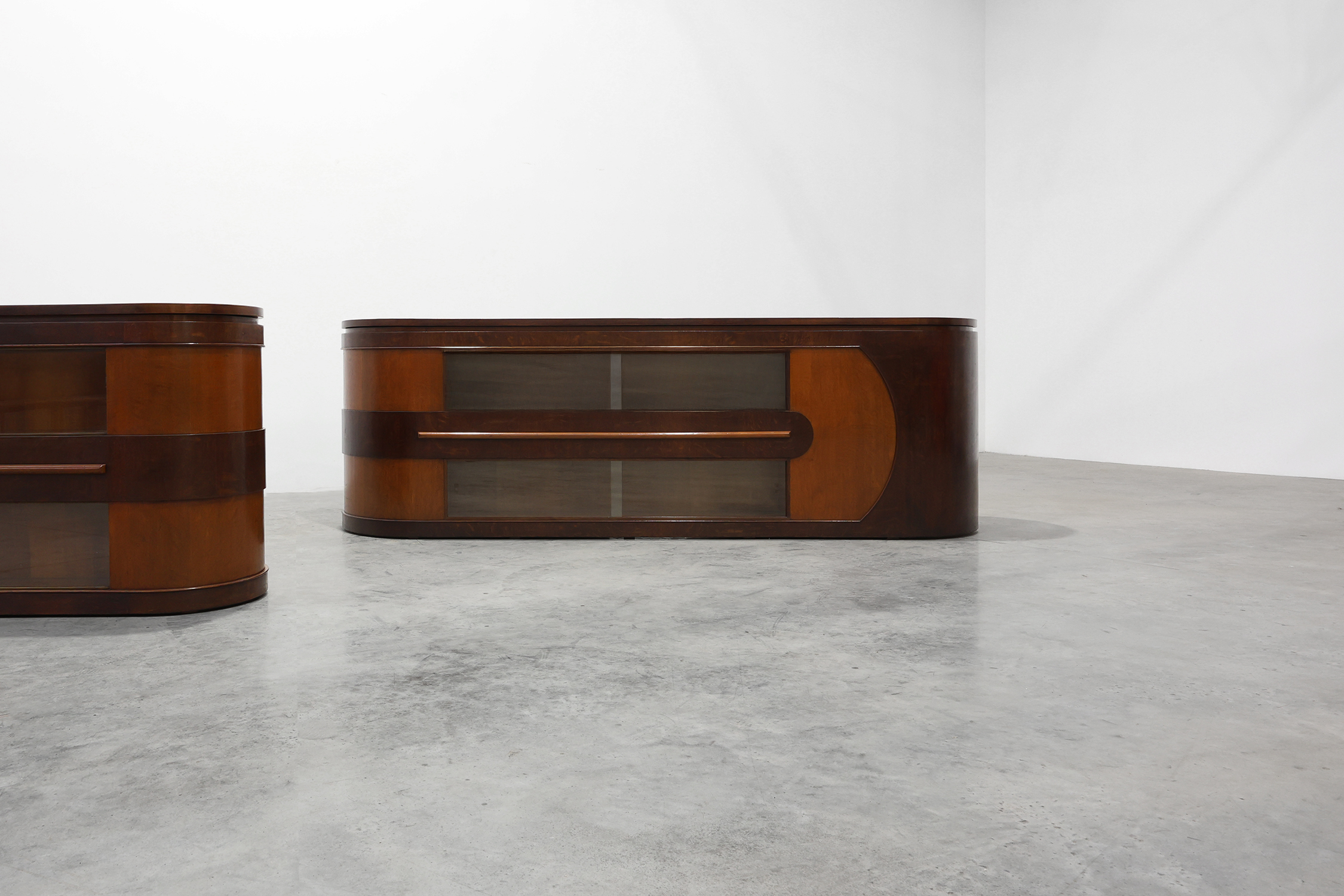 Ensemble of 2 Art Deco Counters and 1 cabinet attr. to De Coene, Belgium 1920sthumbnail